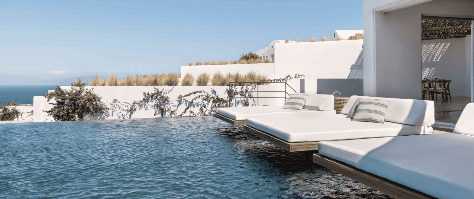 Santorini Greece villa with infinity pool | Andronis Arcadia